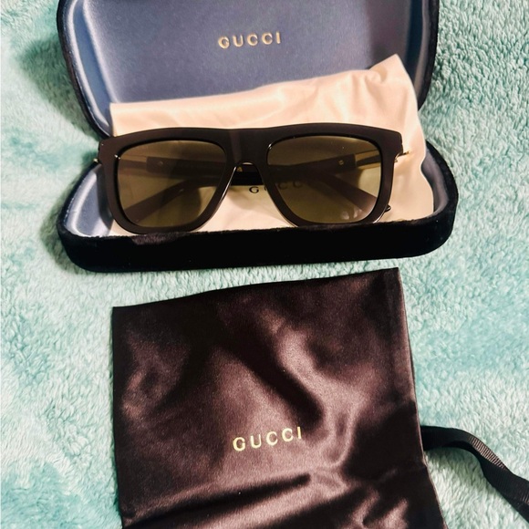 New Gucci Shades - Picture 2 of 3